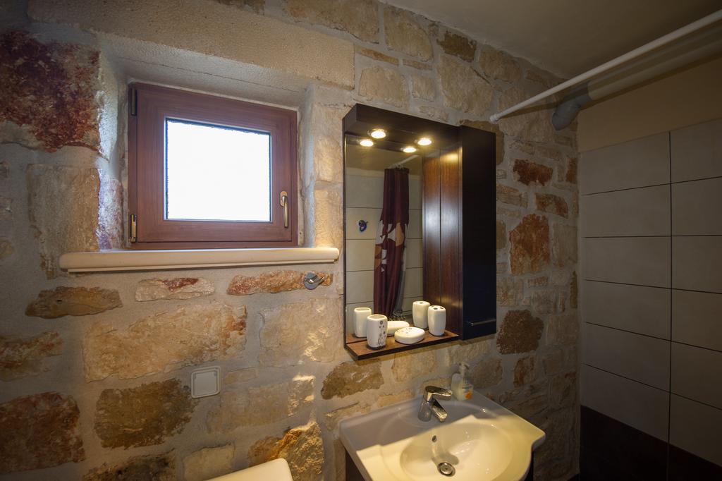 فيلا Fioro Stone House تسيليفي المظهر الخارجي الصورة
