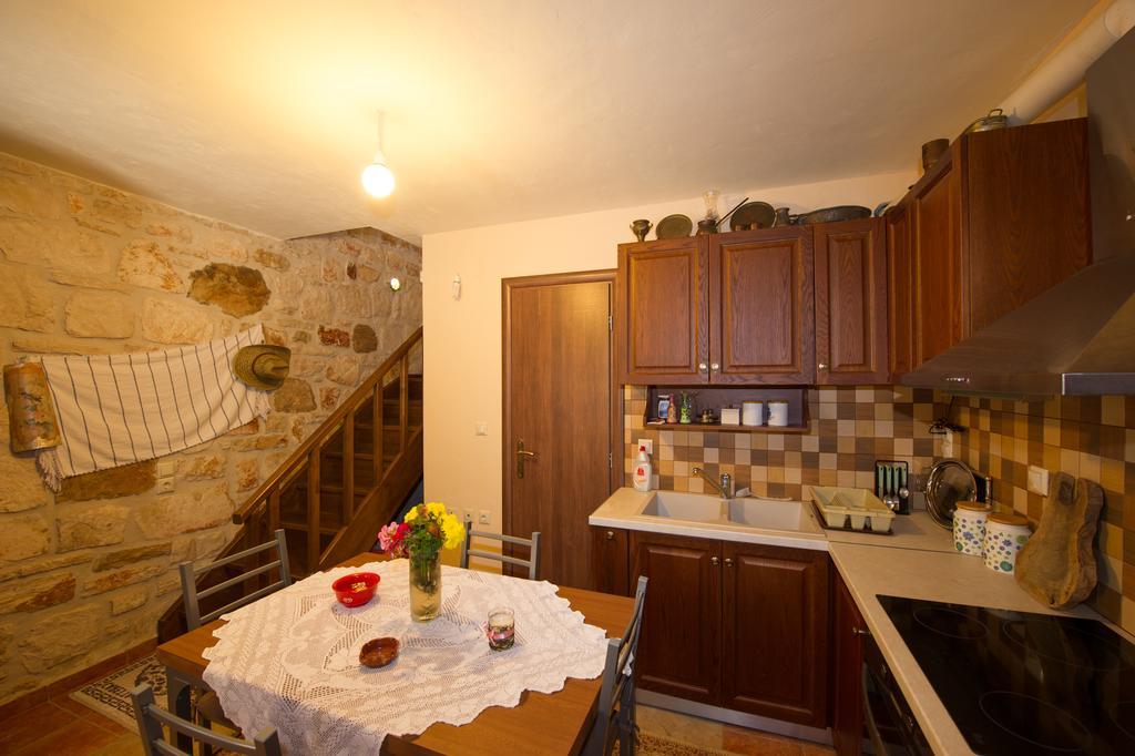 فيلا Fioro Stone House تسيليفي المظهر الخارجي الصورة