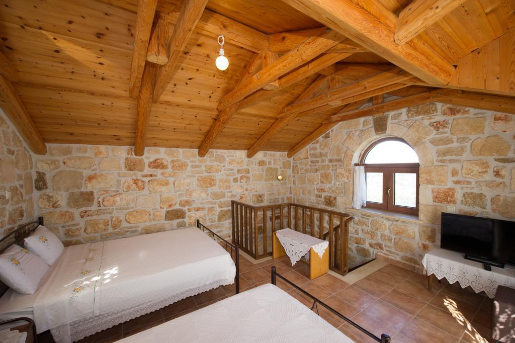 فيلا Fioro Stone House تسيليفي المظهر الخارجي الصورة